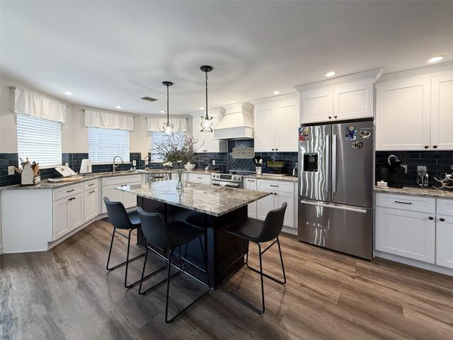 2017 Yellowstone Lane, Corinth, TX 76210