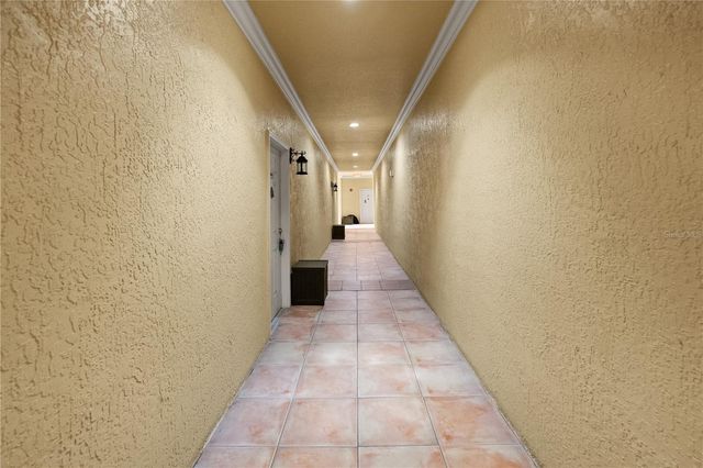 4307 BAYSIDE VILLAGE DRIVE 103, Tampa, FL 33615