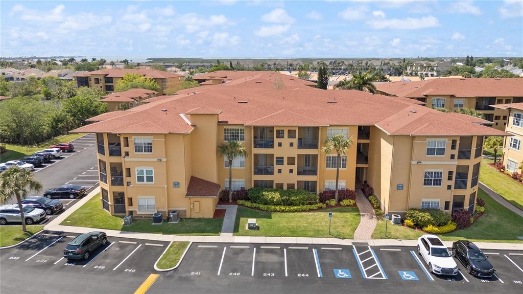 4307 BAYSIDE VILLAGE DRIVE 103, Tampa, FL 33615