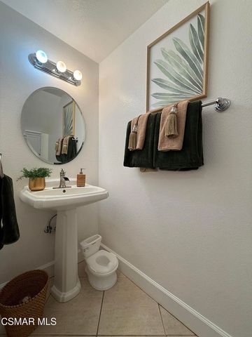 20112 Runnymede Street 3, Winnetka, CA 91306