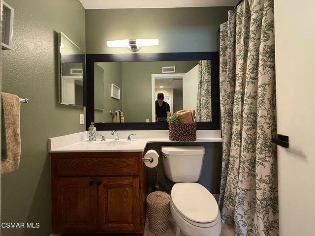 20112 Runnymede Street 3, Winnetka, CA 91306