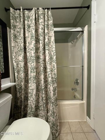 20112 Runnymede Street 3, Winnetka, CA 91306