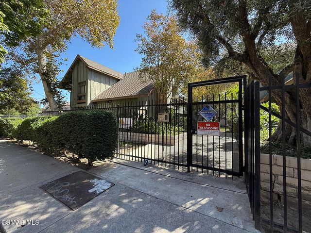 20112 Runnymede Street 3, Winnetka, CA 91306