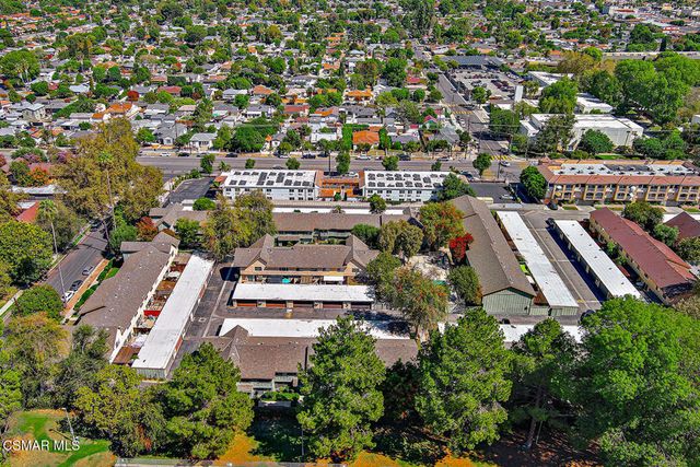 20112 Runnymede Street 3, Winnetka, CA 91306