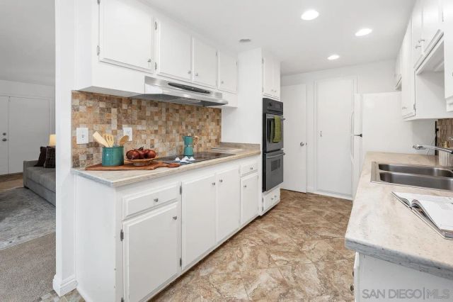 16618 Orilla Dr, San Diego, CA 92128