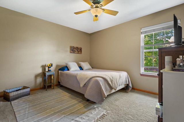 115 Howell AVENUE, Waukesha, WI 53188