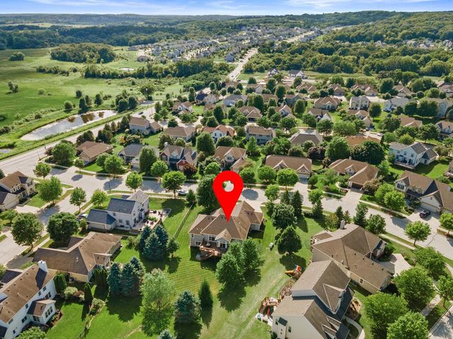 115 Howell AVENUE, Waukesha, WI 53188