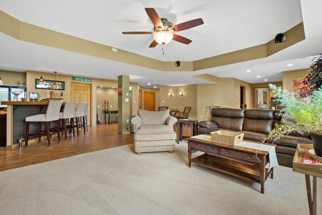 115 Howell AVENUE, Waukesha, WI 53188