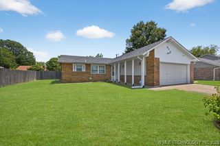 616 Westwood Drive, Claremore, OK 74017
