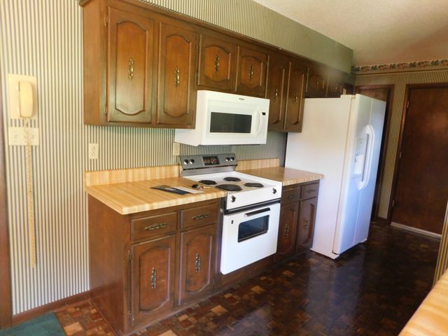 319 Harsh Ln, Castalian Springs, TN 37031