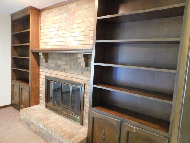 319 Harsh Ln, Castalian Springs, TN 37031