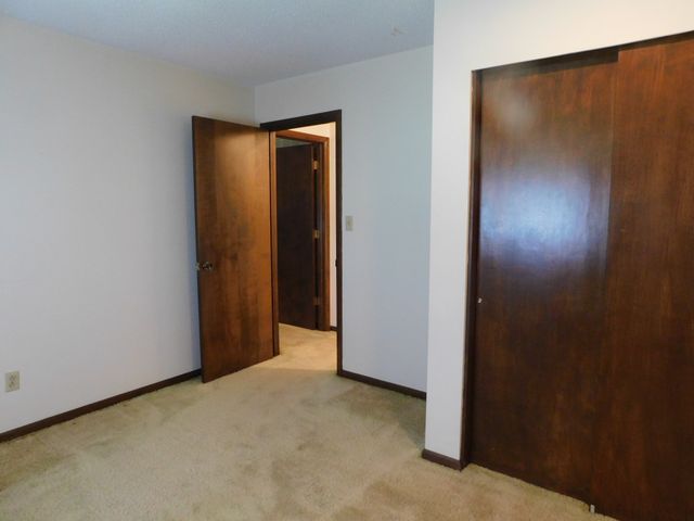 319 Harsh Ln, Castalian Springs, TN 37031