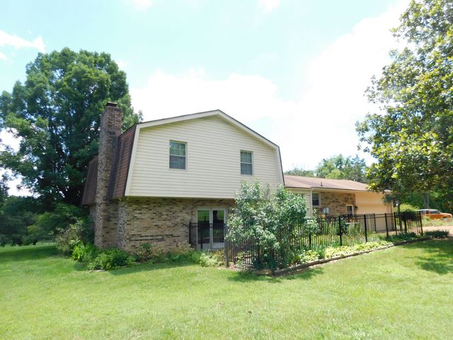 319 Harsh Ln, Castalian Springs, TN 37031