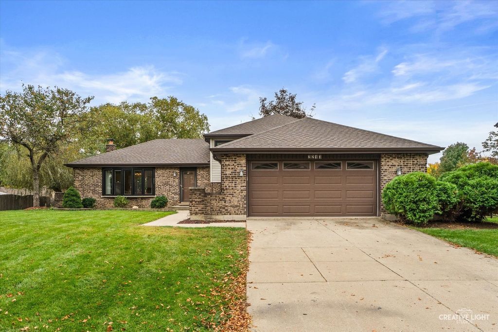2213 Hamilton Lane, Darien, IL 60561 — exterior