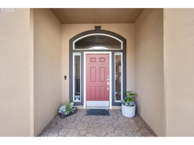 9216 Nw BARTHOLOMEW Dr, Portland, OR 97229