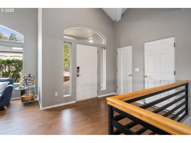 9216 Nw BARTHOLOMEW Dr, Portland, OR 97229