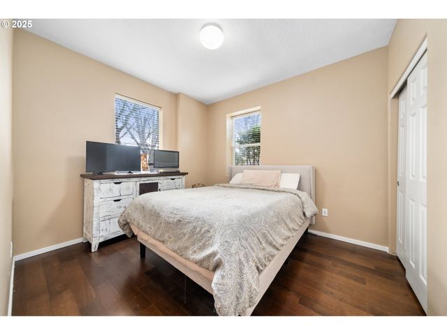 9216 Nw BARTHOLOMEW Dr, Portland, OR 97229