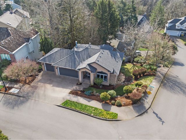 9216 Nw BARTHOLOMEW Dr, Portland, OR 97229