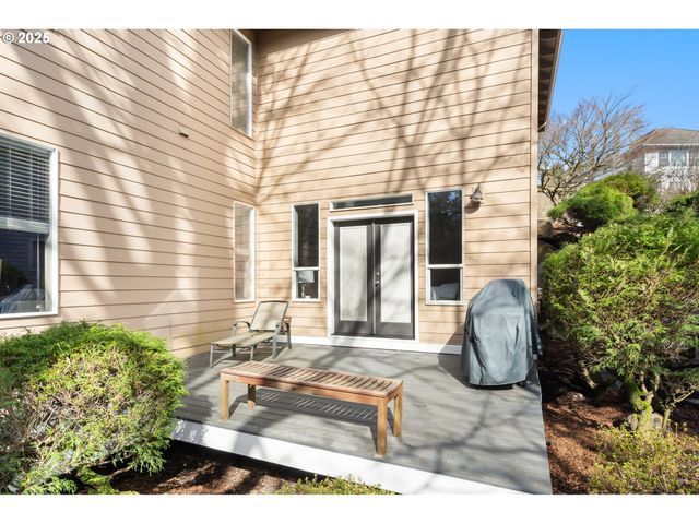 9216 Nw BARTHOLOMEW Dr, Portland, OR 97229