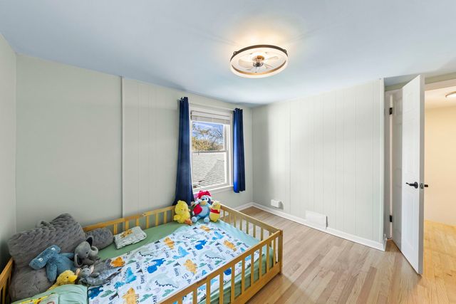 934 S Highland Avenue, Arlington Heights, IL 60005