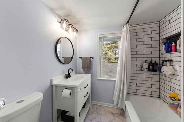 934 S Highland Avenue, Arlington Heights, IL 60005