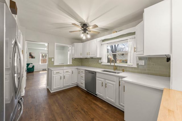 934 S Highland Avenue, Arlington Heights, IL 60005