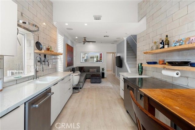 700 Lido Park Drive 5, Newport Beach, CA 92663