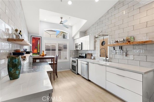 700 Lido Park Drive 5, Newport Beach, CA 92663