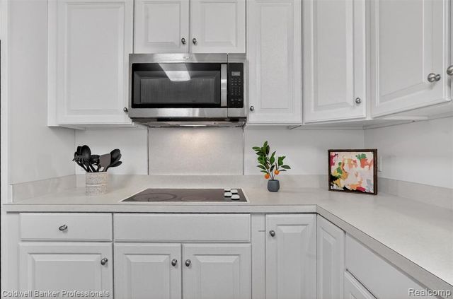 1357 Kentfield Drive, Rochester, MI 48307