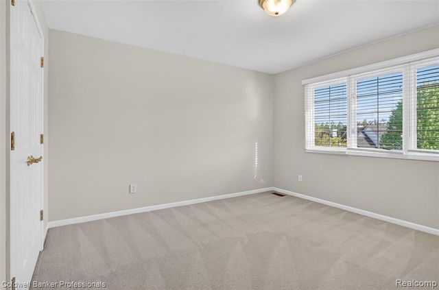 1357 Kentfield Drive, Rochester, MI 48307