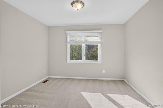 1357 Kentfield Drive, Rochester, MI 48307