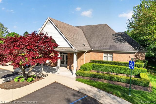1357 Kentfield Drive, Rochester, MI 48307