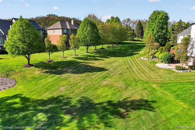 1357 Kentfield Drive, Rochester, MI 48307