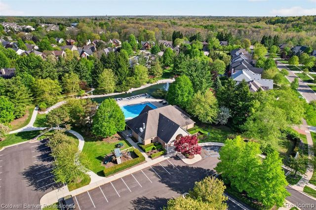 1357 Kentfield Drive, Rochester, MI 48307