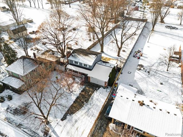 52411 Washington Street, New Baltimore, MI 48047