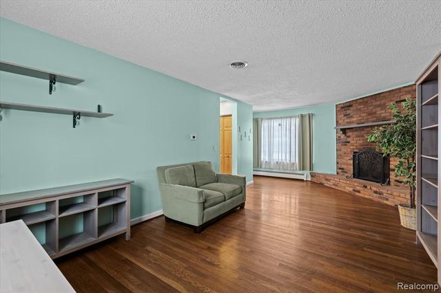 52411 Washington Street, New Baltimore, MI 48047