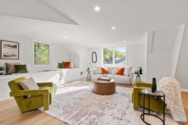 956 Walnut Street 2, Newton, MA 02461