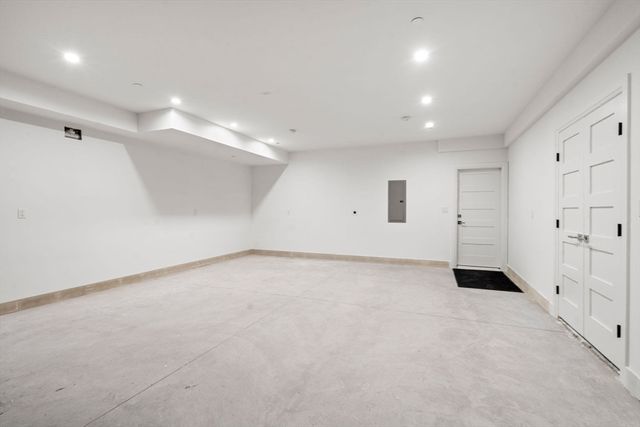 956 Walnut Street 2, Newton, MA 02461