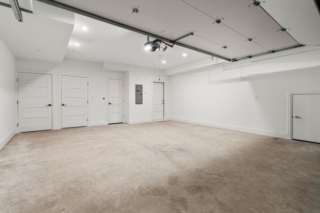 956 Walnut Street 2, Newton, MA 02461