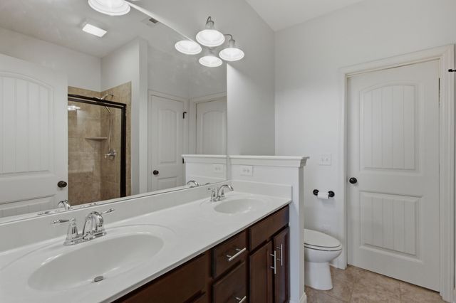 1970 Newark Ln, Thompsons Station, TN 37179