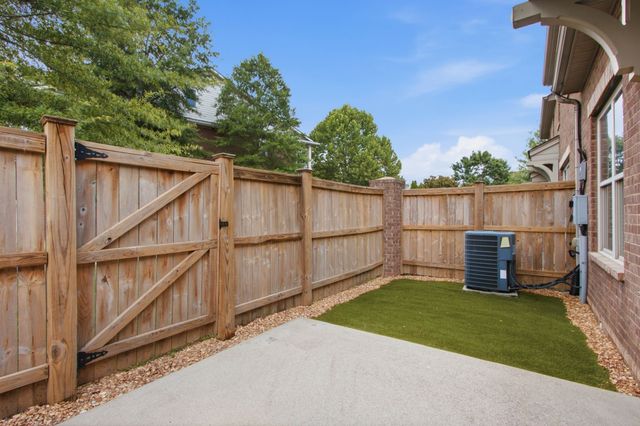 1970 Newark Ln, Thompsons Station, TN 37179