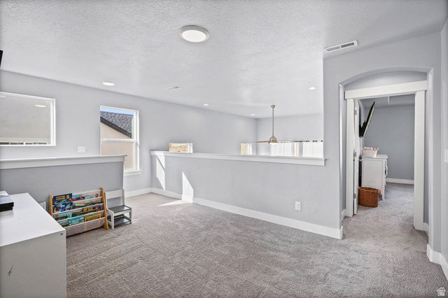 586 N HILL VIEW DR, Saratoga Springs, UT 84045