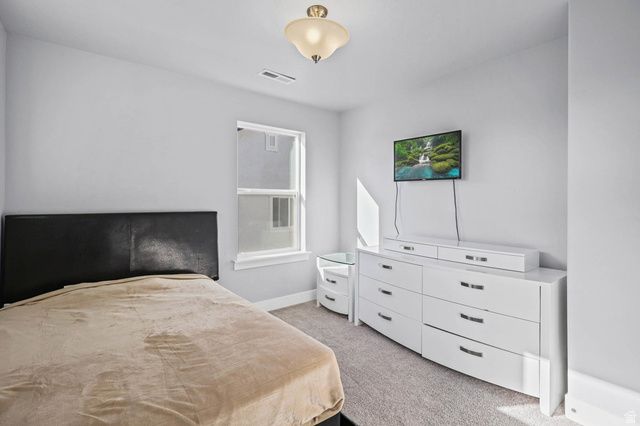 586 N HILL VIEW DR, Saratoga Springs, UT 84045