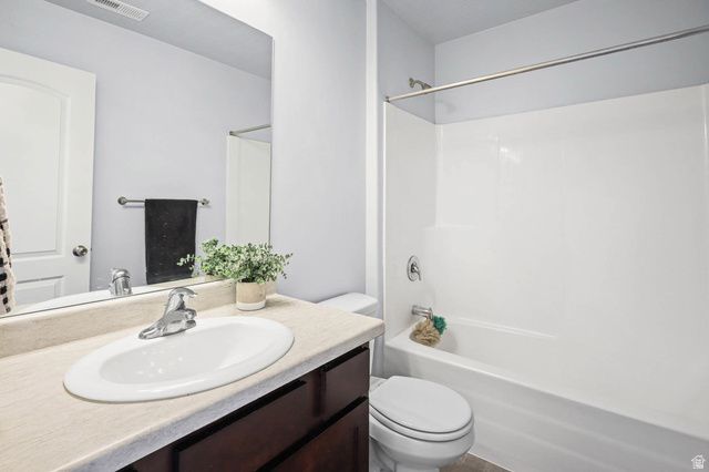586 N HILL VIEW DR, Saratoga Springs, UT 84045