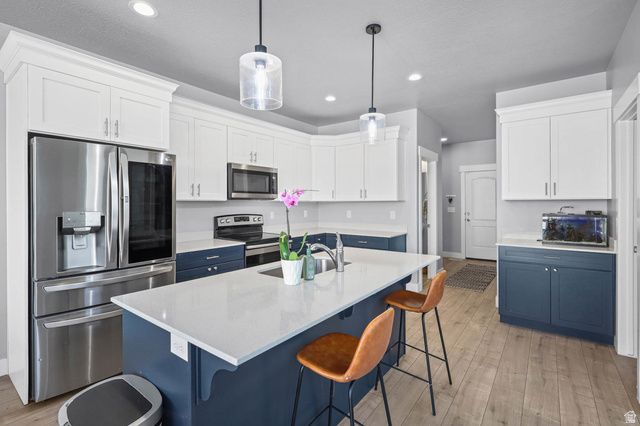 586 N HILL VIEW DR, Saratoga Springs, UT 84045