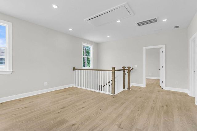 7367 Longtown Drive, Hanahan, SC 29410