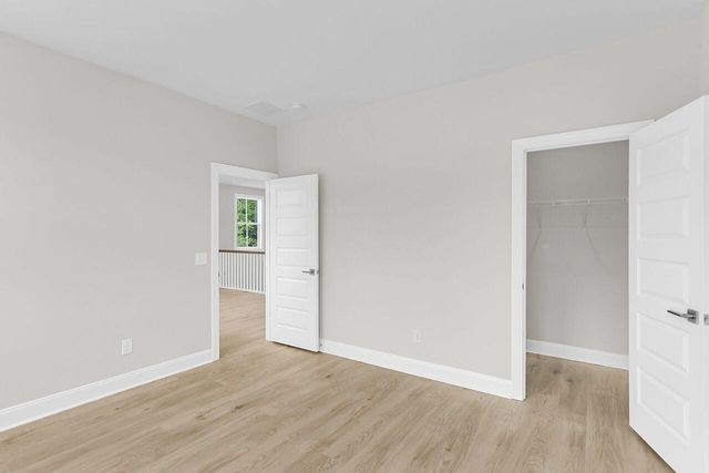 7367 Longtown Drive, Hanahan, SC 29410