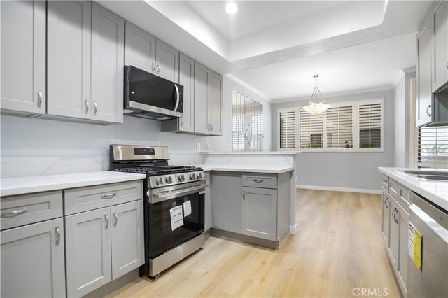 5310 Zelzah 101, Encino, CA 91316