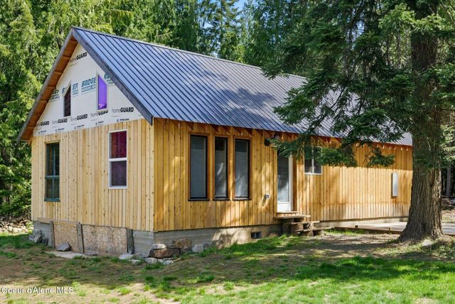 76 Shadow Valley Ln, Clark Fork, ID 83811