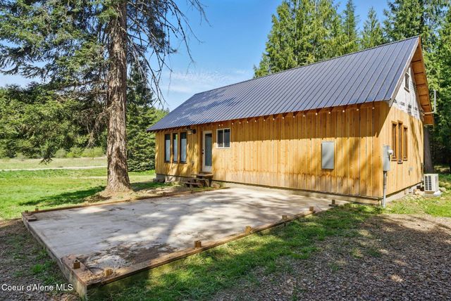 76 Shadow Valley Ln, Clark Fork, ID 83811